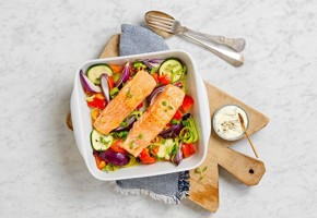 Fırında Sebzeli Norveç Somonu