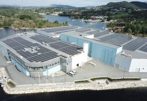 Kjærelva sett fra siden ovenfra.