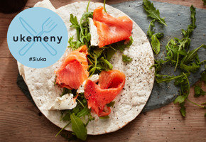 Wraps med kaldrøkt ørret, kremost og ruccola