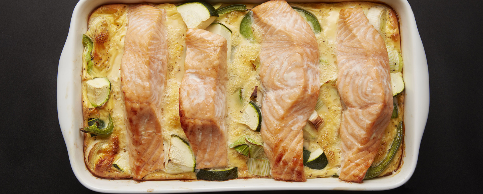 Laksegrateng med grønnsaker