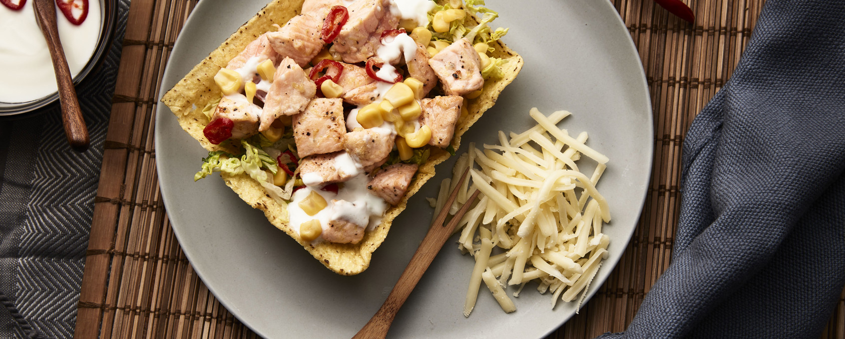 Laksetaco med chili og revet ost