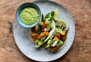 Taco med karritorsk og lime